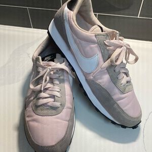 Nike Size 9 Women's Daybreak Casual Shoes CK2351 601